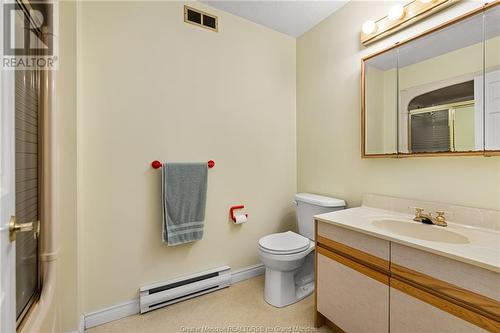 109 Redwood Dr, Moncton, NB - Indoor Photo Showing Bathroom