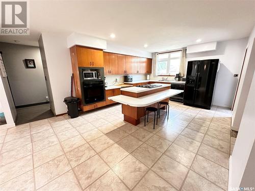 220 Ash Drive, Weyburn, SK - Indoor Photo Showing Kitchen