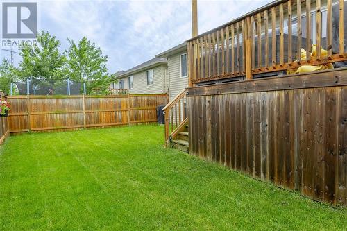 4052 Applewood Drive, Petrolia, ON - Outdoor