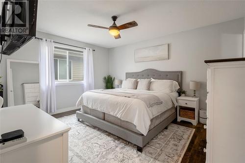 4052 Applewood Drive, Petrolia, ON - Indoor Photo Showing Bedroom