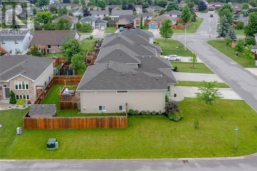 4052 Applewood Drive, Petrolia, ON - Outdoor With View