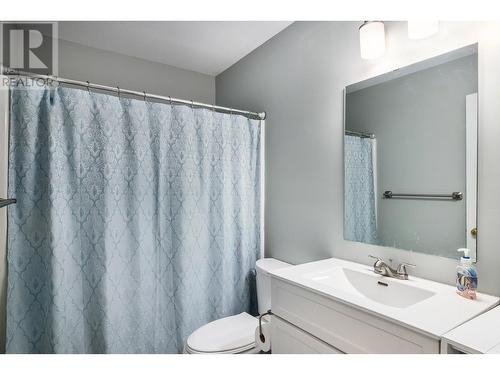 2440 Old Okanagan Highway Unit# 142, West Kelowna, BC - Indoor Photo Showing Bathroom