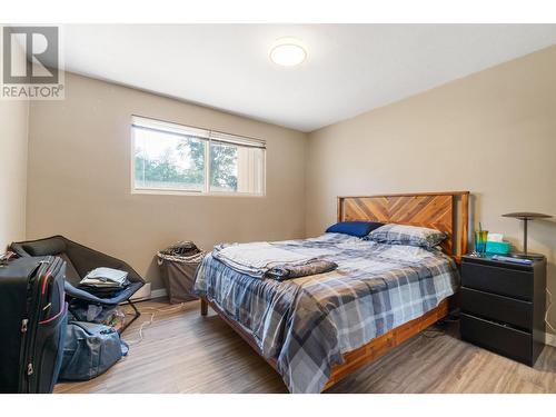 305 Cambie Road, Kelowna, BC - Indoor Photo Showing Bedroom