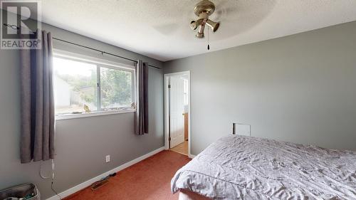 3838 15 Avenue, Vernon, BC - Indoor Photo Showing Bedroom