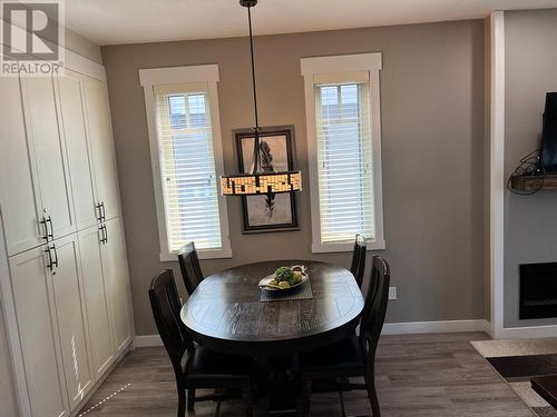 900 Bighorn Boulevard Unit# 919, Radium Hot Springs, BC - Indoor Photo Showing Dining Room