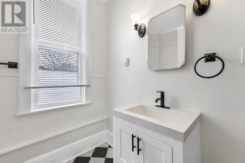 18-26 Campbell Avenue, St. John'S, NL - Indoor Photo Showing Bathroom