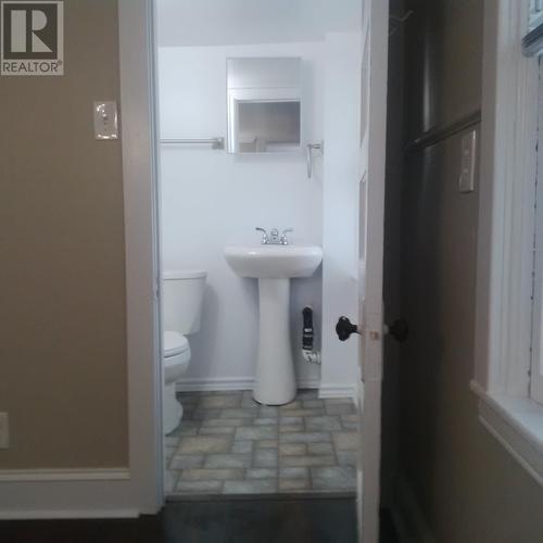 18-26 Campbell Avenue, St. John'S, NL - Indoor Photo Showing Bathroom