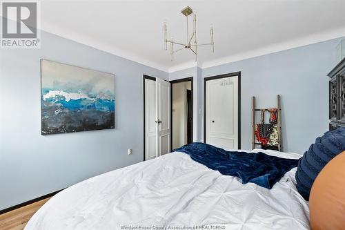 6725 Riverside Drive East, Windsor, ON - Indoor Photo Showing Bedroom