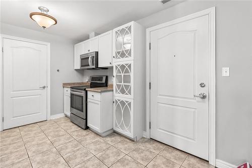 6350 Dorchester Road|Unit #113, Niagara Falls, ON - Indoor Photo Showing Kitchen