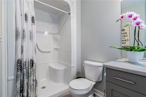 68 Parkside Drive, St. Catharines, ON - Indoor Photo Showing Bathroom