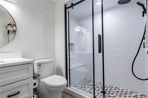 68 Parkside Drive, St. Catharines, ON - Indoor Photo Showing Bathroom