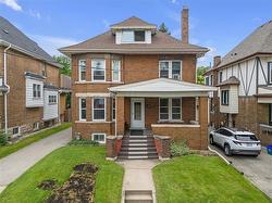 100 BALSAM Avenue S  Hamilton, ON L8M 3B3