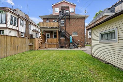 100 Balsam Avenue S, Hamilton, ON - Outdoor