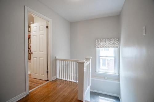 68 Cloverhill Road, Hamilton, ON - Indoor Photo Showing Other Room