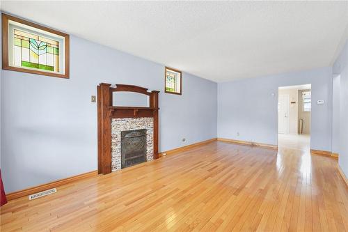 294 Roxborough Avenue, Hamilton, ON - Indoor With Fireplace