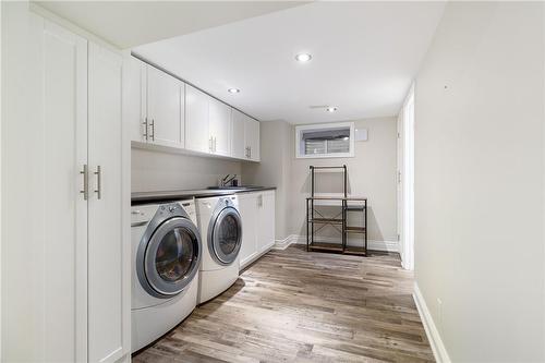 353 Walker'S Line, Burlington, ON - Indoor Photo Showing Laundry Room