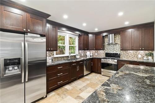 353 Walker'S Line, Burlington, ON - Indoor Photo Showing Kitchen With Double Sink With Upgraded Kitchen