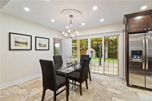 353 Walker'S Line, Burlington, ON - Indoor Photo Showing Dining Room