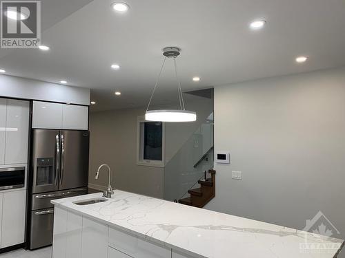 124 Boteler Street, Ottawa, ON - Indoor Photo Showing Kitchen