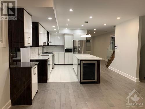 124 Boteler Street, Ottawa, ON - Indoor Photo Showing Kitchen With Upgraded Kitchen