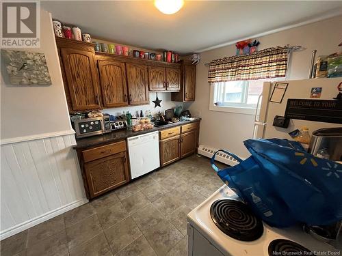 120-124 Broad Street, Saint John, NB - Indoor Photo Showing Kitchen