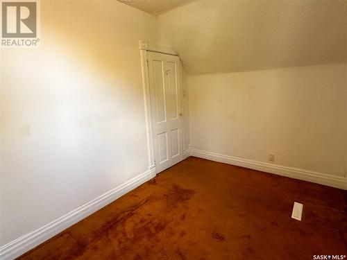 50 Assiniboia Avenue, Yorkton, SK - Indoor Photo Showing Other Room