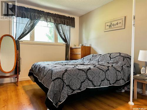 331 32Nd Street, Battleford, SK - Indoor Photo Showing Bedroom