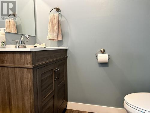 331 32Nd Street, Battleford, SK - Indoor Photo Showing Bathroom