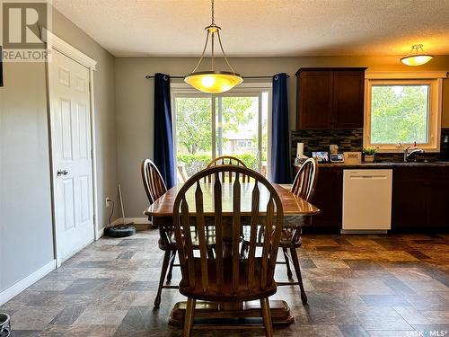 331 32Nd Street, Battleford, SK - Indoor Photo Showing Dining Room