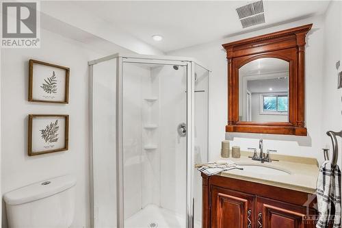 751 Boyle Drive, Woodstock, ON - Indoor Photo Showing Bathroom