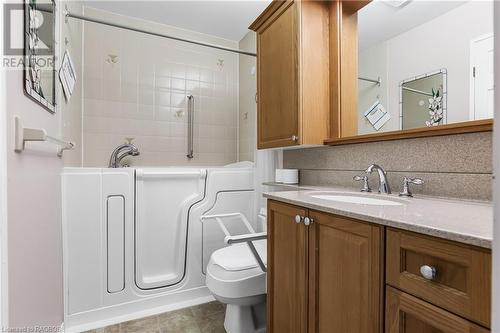 850 6Th Street E Unit# 505, Owen Sound, ON - Indoor Photo Showing Bathroom