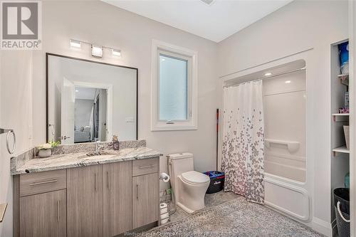 2585 Kenora Street, Windsor, ON - Indoor Photo Showing Bathroom