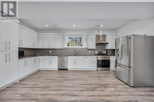 2585 Kenora Street, Windsor, ON - Indoor Photo Showing Kitchen With Upgraded Kitchen