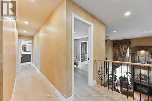 7044 Gablehurst Crescent, Mississauga, ON - Indoor Photo Showing Other Room