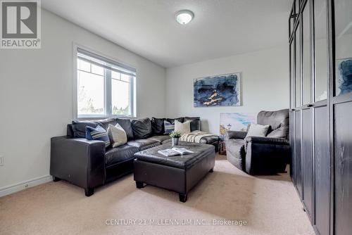 30 Preston Drive, Orangeville, ON - Indoor Photo Showing Living Room