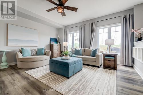 30 Preston Drive, Orangeville, ON - Indoor Photo Showing Living Room