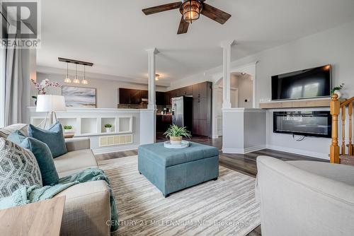 30 Preston Drive, Orangeville, ON - Indoor Photo Showing Living Room