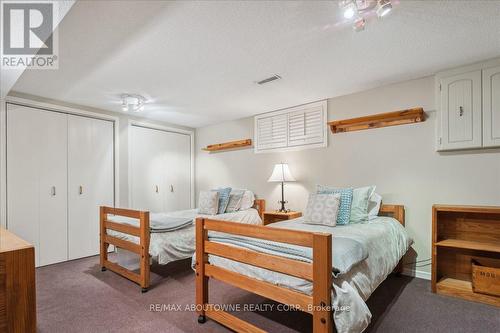 1450 Royal Oaks Road, Mississauga, ON - Indoor Photo Showing Bedroom