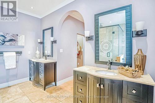 28 Misty Brook Crescent, Brampton, ON - Indoor Photo Showing Bathroom