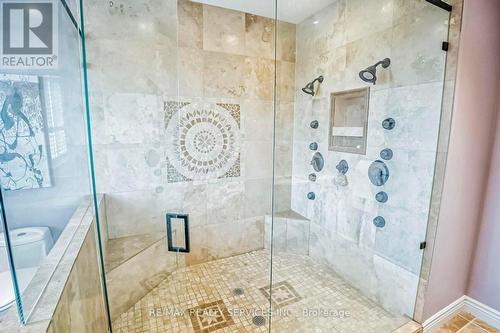 28 Misty Brook Crescent, Brampton, ON - Indoor Photo Showing Bathroom