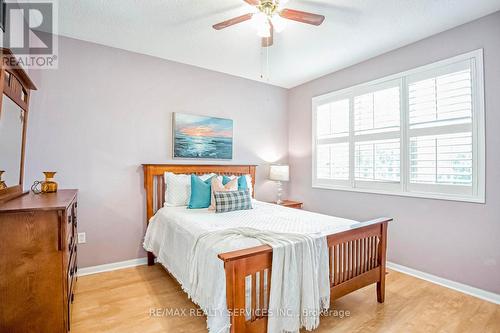 28 Misty Brook Crescent, Brampton, ON - Indoor Photo Showing Bedroom