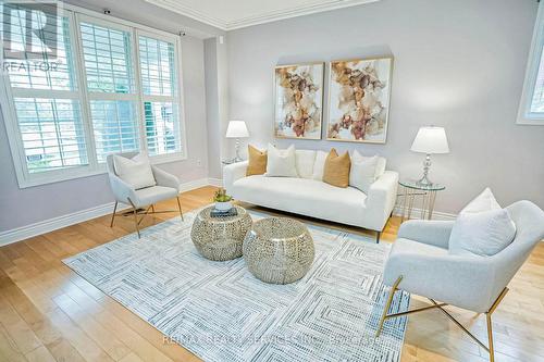 28 Misty Brook Crescent, Brampton, ON - Indoor Photo Showing Living Room