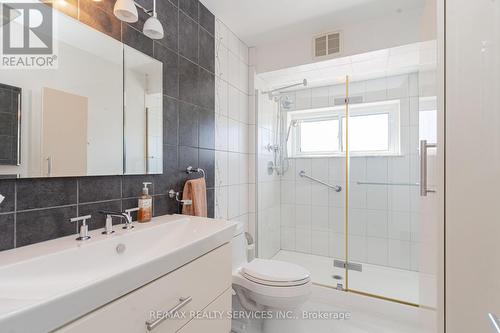 1652 Jane Street, Toronto, ON - Indoor Photo Showing Bathroom