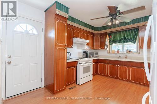 1652 Jane Street, Toronto (Weston), ON - Indoor Photo Showing Kitchen