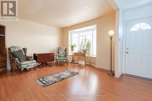 1652 Jane Street, Toronto (Weston), ON - Indoor Photo Showing Living Room