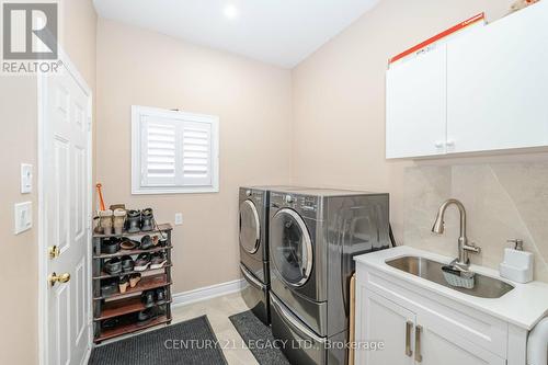 5 Huntspoint Drive, Brampton, ON - Indoor Photo Showing Laundry Room