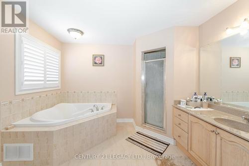 5 Huntspoint Drive, Brampton, ON - Indoor Photo Showing Bathroom