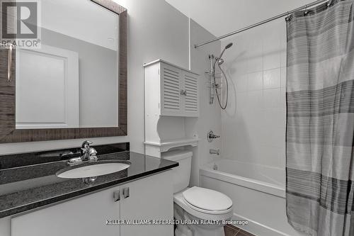 203 - 3563 Lake Shore Boulevard W, Toronto, ON - Indoor Photo Showing Bathroom