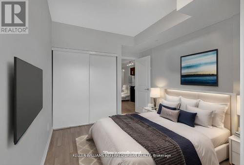 203 - 3563 Lake Shore Boulevard W, Toronto, ON - Indoor Photo Showing Bedroom