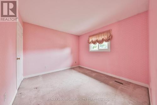 2044 Grand Boulevard, Oakville, ON - Indoor Photo Showing Other Room